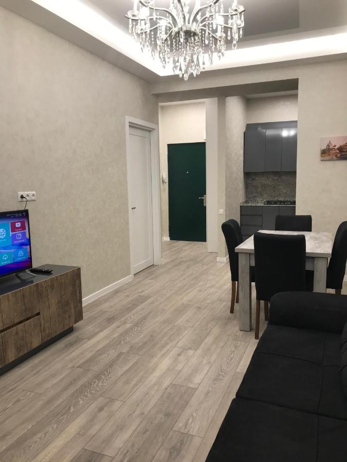 Charm Apartment Tbilisi Exterior photo